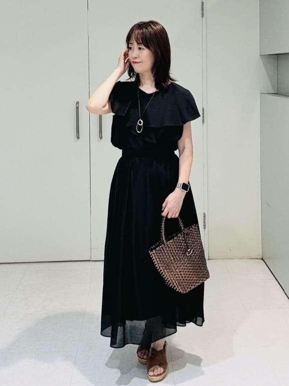 makiさんの「UNTITLED｜【きれいめ/洗える/フリル】ラッフルシアーブラウス」を使ったコーディネート