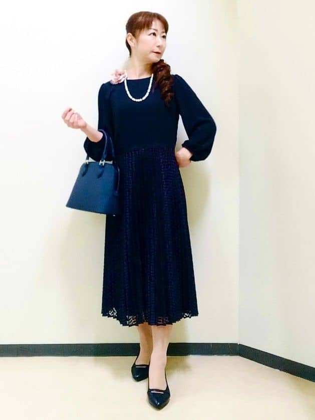 花さんの「Reflect｜【SS-4Lサイズ】シフォン&times;幾何柄レースプリーツワンピース」を使ったコーディネート