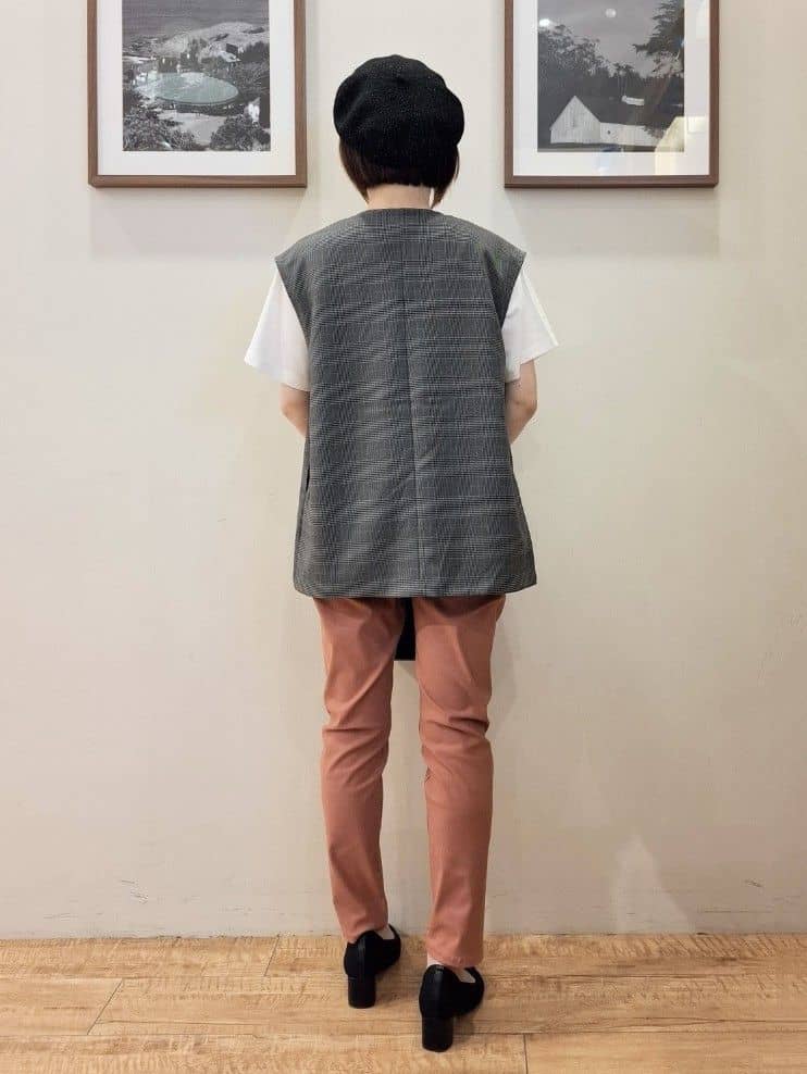 まあるさんの「SHOO･LA･RUE｜【S-LL/セットアップ可/洗濯後しわになりにくい】ダブルベスト」を使ったコーディネート