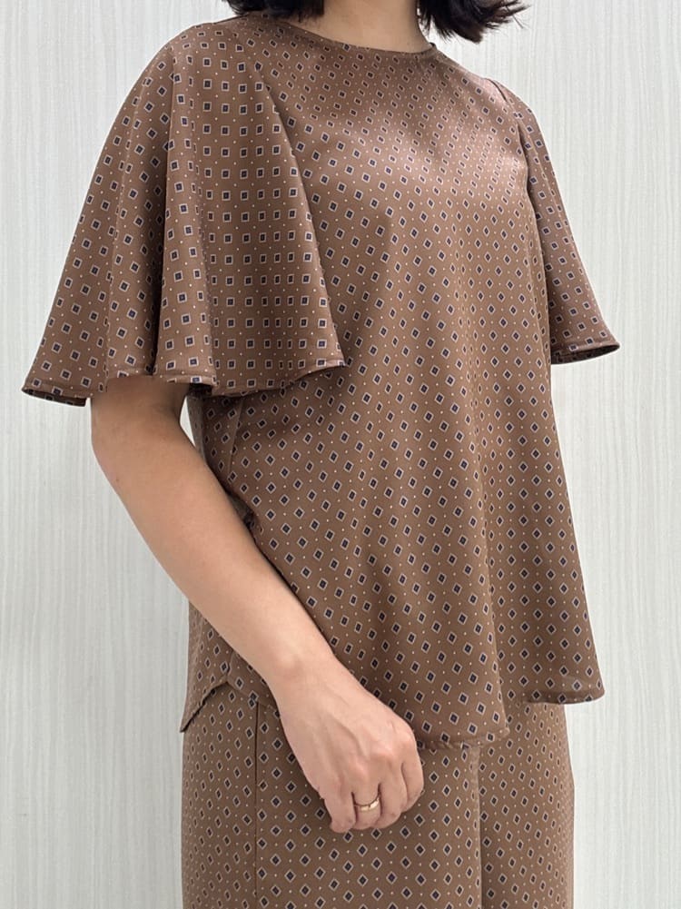 yuさんの「COUP DE CHANCE｜【手洗い可／日本製】小紋柄ワイドパンツ」を使ったコーディネート
