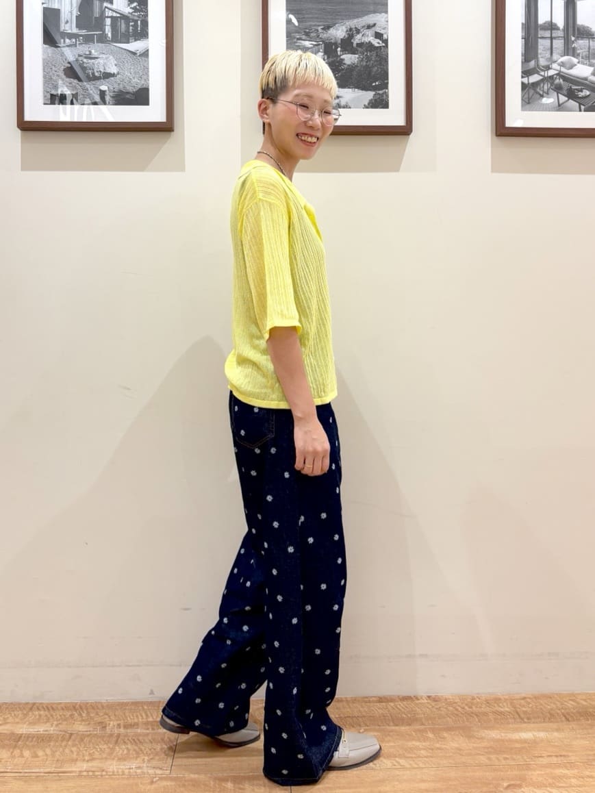 Ayumiさんの「SHOO･LA･RUE｜【洗える/S-LL】大人のシアー感 キラキラ リブニット」を使ったコーディネート