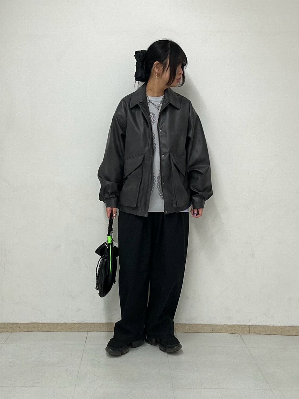 MANAさんの「tk.TAKEO KIKUCHI｜【洗える】ペイズリーニットプルオーバー」を使ったコーディネート