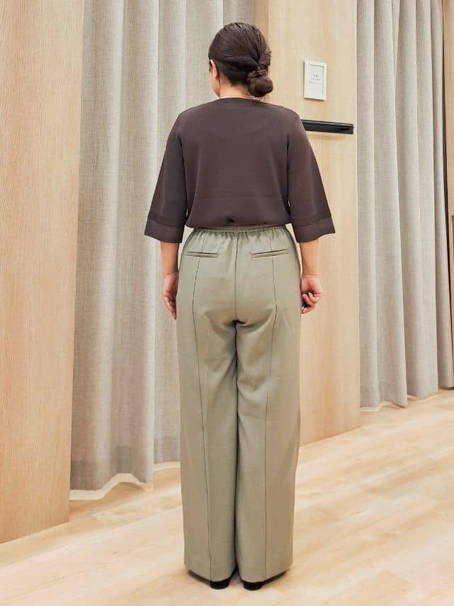 ふるさんの「grove｜【ひんやり多機能】やわらかドライタッチ 袖口シアードッキングプルオーバー」を使ったコーディネート