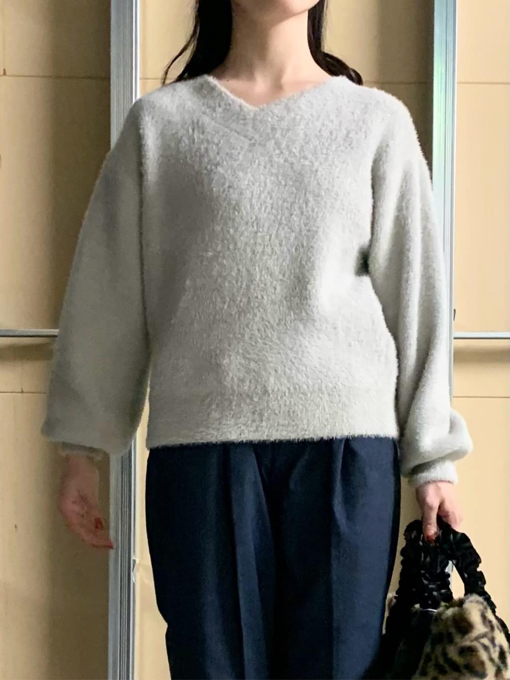 sahoさんの「THE SHOP TK｜【洗える】上品にきらめく フェザーラメニット」を使ったコーディネート