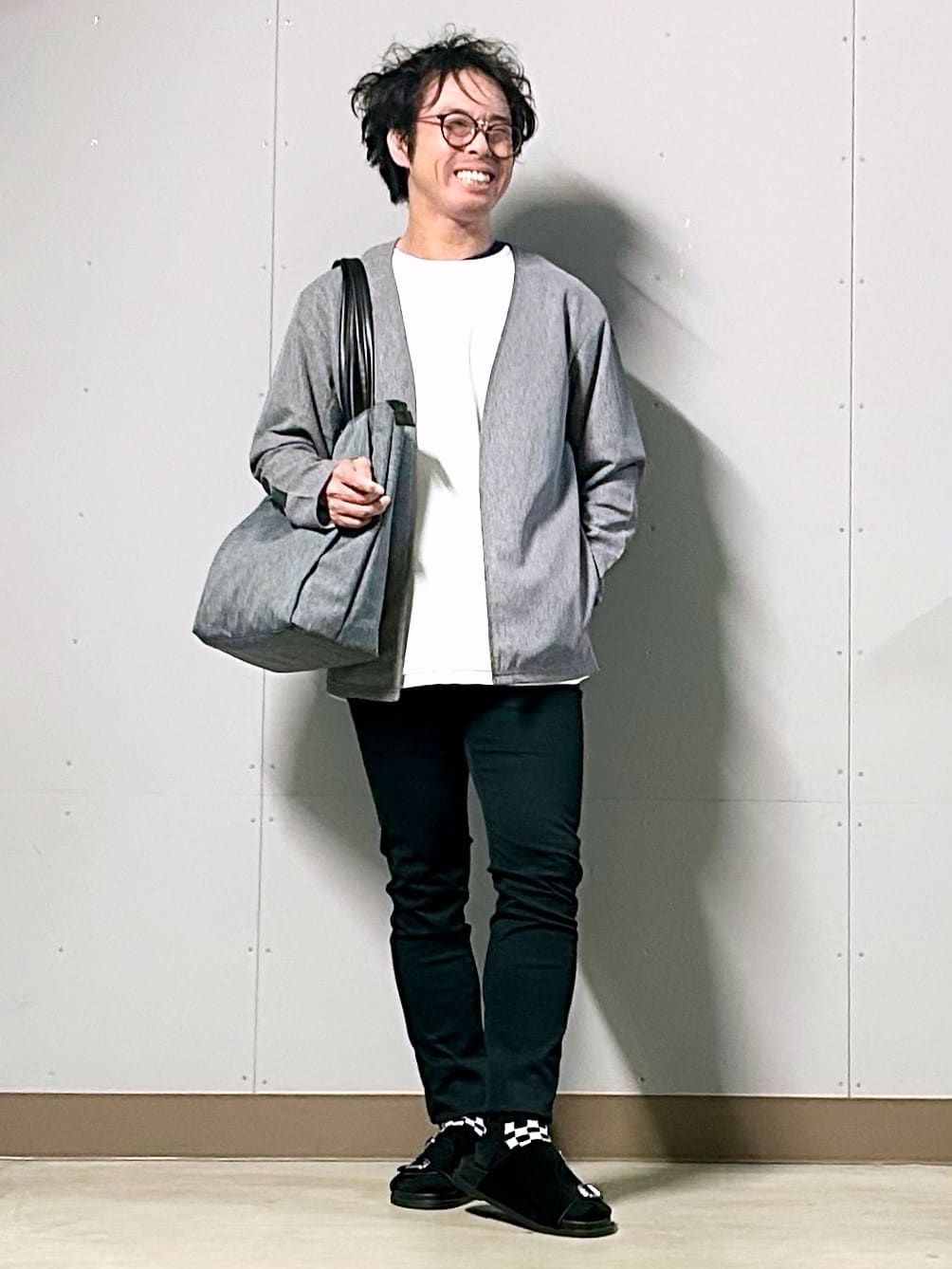 KENJI Iさんの「THE SHOP TK｜シャリルジャージ カーディガン 洗濯機OK/吸水速乾/イージーケア/セットアップ可」を使ったコーディネート