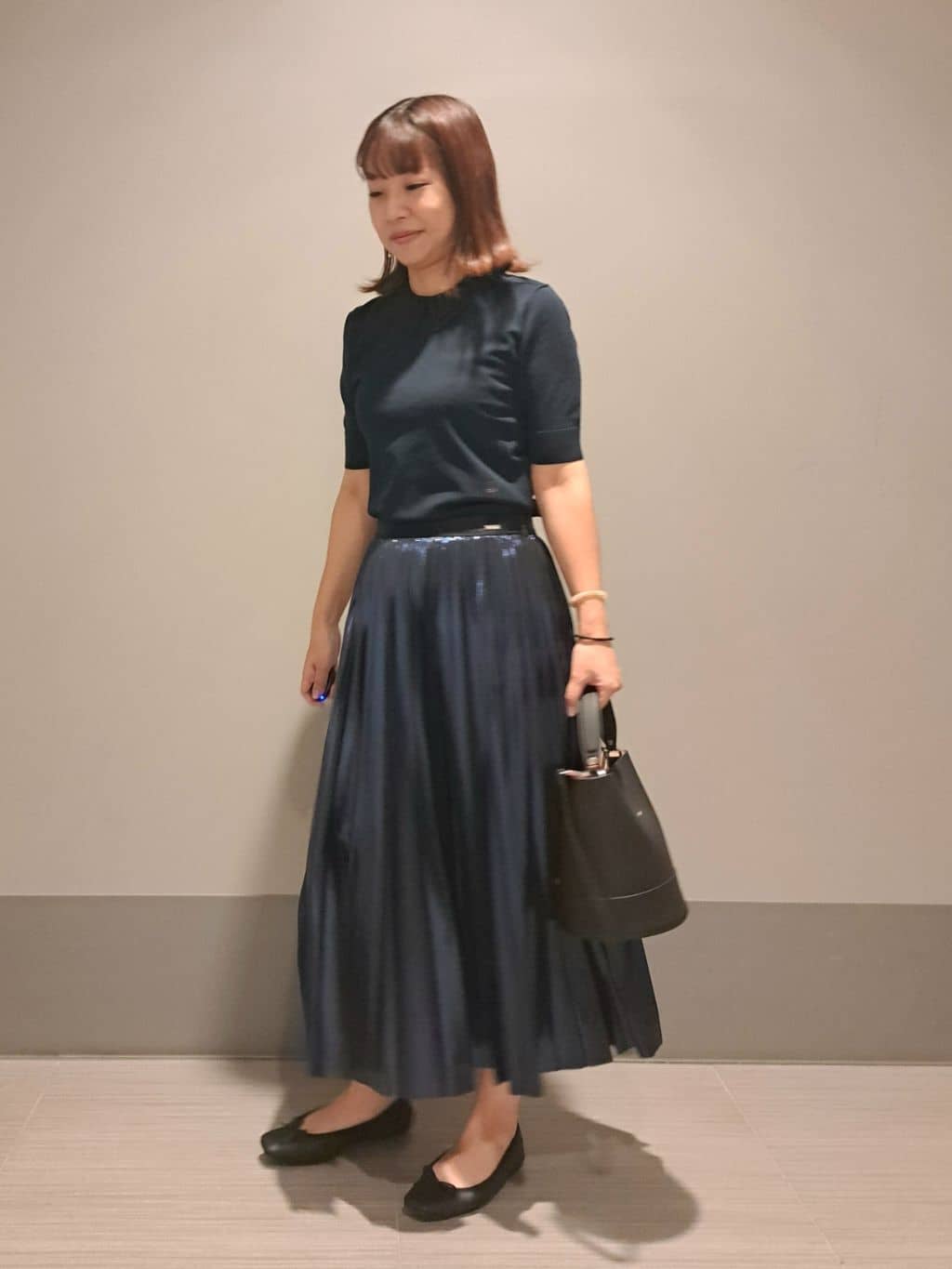 Takahashiさんの「DRESSTERIOR｜◆【洗える/ストレッチ性/オンオフ】箔プリントプリーツスカート」を使ったコーディネート