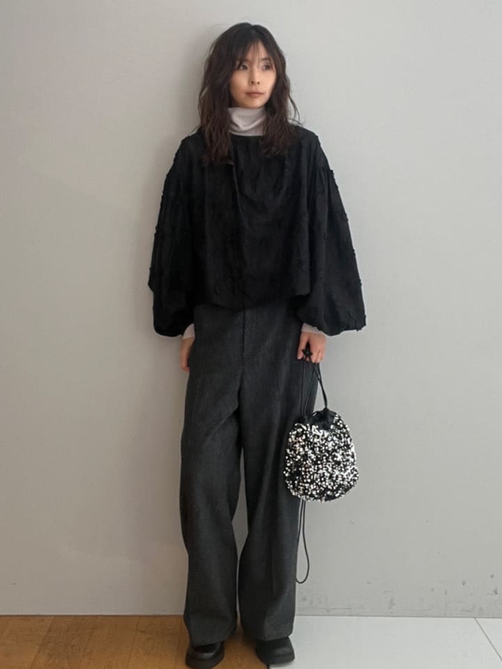 misaさんの「DRESSTERIOR｜シルクブレンドメリノウールリブプルオーバー」を使ったコーディネート