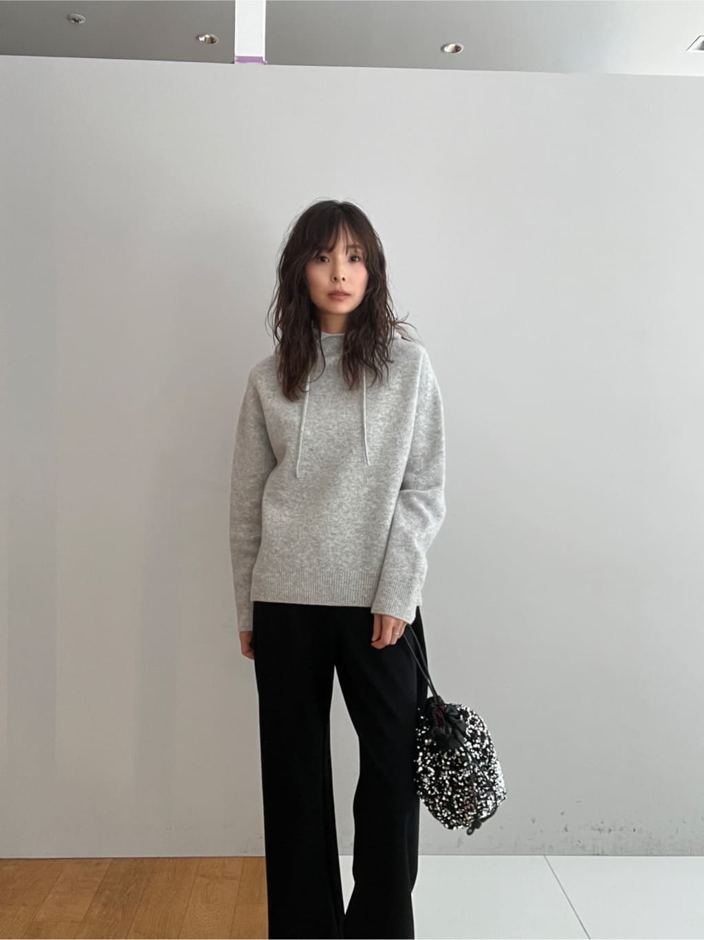 misaさんの「DRESSTERIOR｜スパンコール2WAY巾着バッグ」を使ったコーディネート