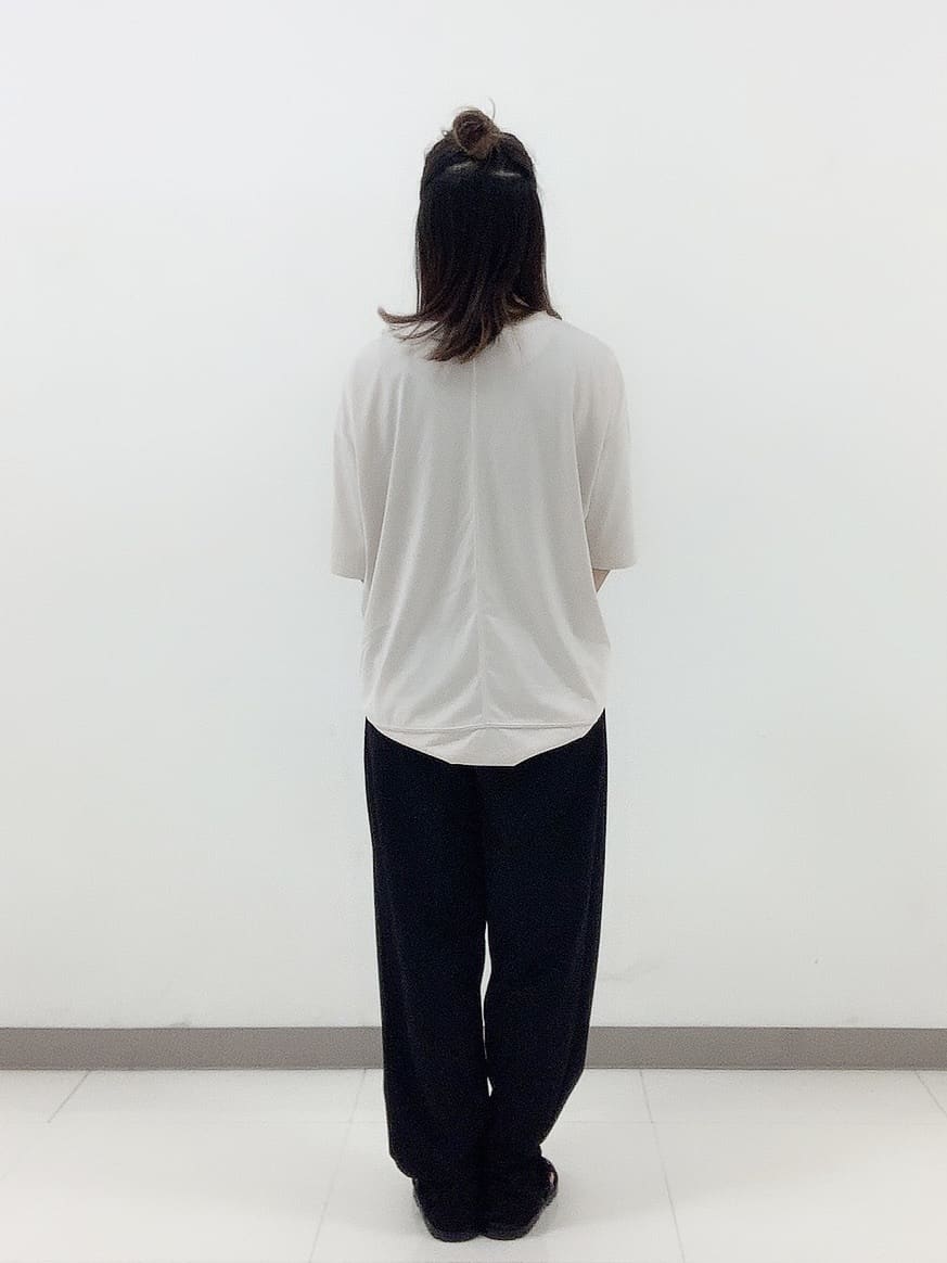 もえさんの「SHOO･LA･RUE｜」を使ったコーディネート