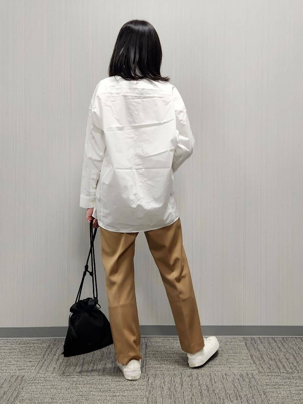 naraさんの「Dessin｜【洗える】刺繍ロゴ入りオーバーシャツ」を使ったコーディネート