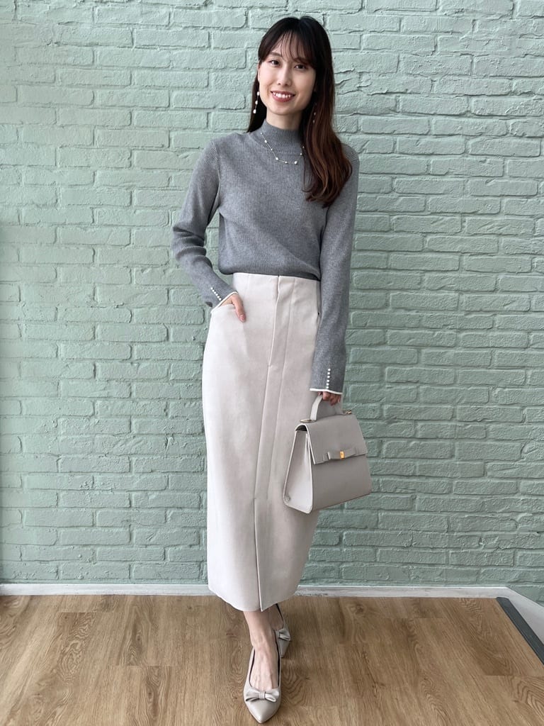 はばさんの「Couture brooch｜【多機能・フェミニン】パール調リブニット」を使ったコーディネート