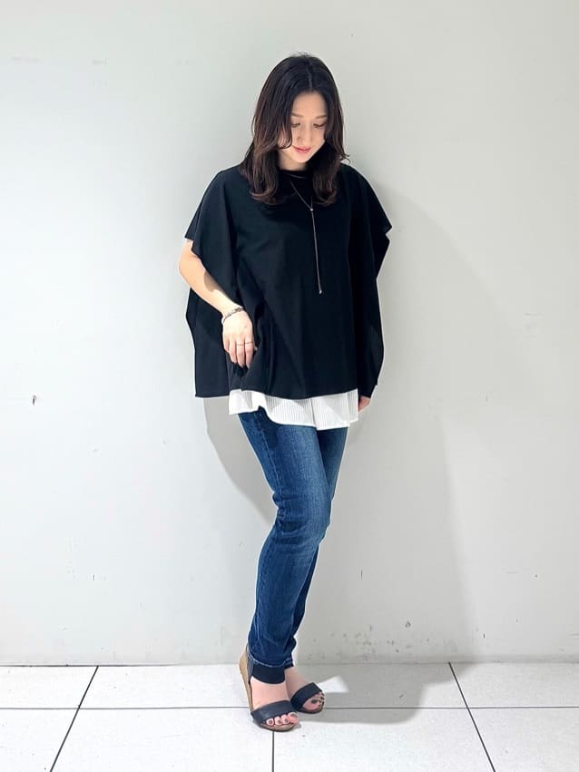 そんさんの「INDIVI｜【体型カバー】スクエアブラウス」を使ったコーディネート