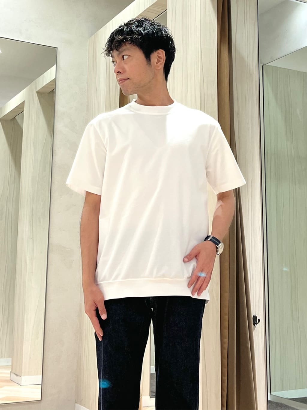 URAさんの「TAKEO KIKUCHI｜【抗菌防臭／5サイズ展開】ハイゲージポンチ Tシャツ」を使ったコーディネート
