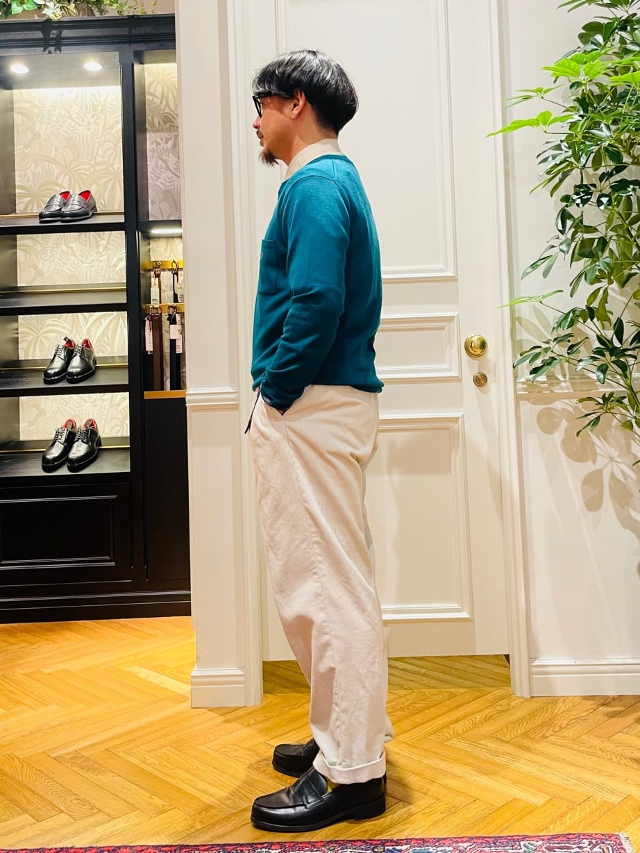 鶴田大士さんの「DRESSTERIOR｜【撥水加工/Safari5月号掲載】ローファー」を使ったコーディネート