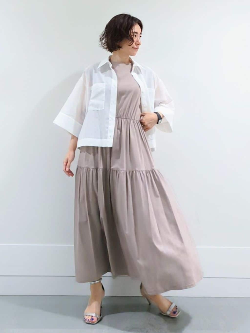 ミズタさんの「UNTITLED｜【前開き/洗える】ショート丈シアーシャツ」を使ったコーディネート