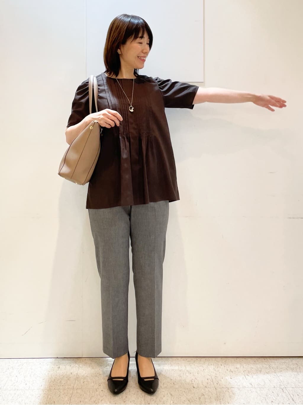 めいさんの「Reflect｜【すっきり見え！長め丈】ピンタックデザインチュニックブラウス」を使ったコーディネート