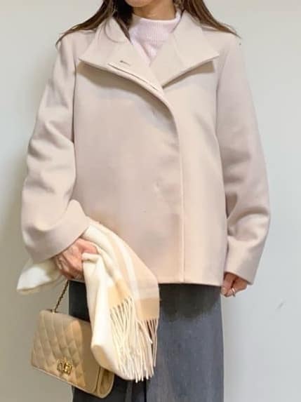 tomoさんの「UNTITLED｜【着回しが効く／オンオフアウター】ウールショートコート」を使ったコーディネート
