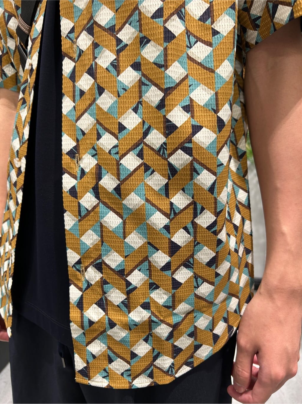 ruiさんの「TAKEO KIKUCHI｜【COOL CITY WEAR】籠目アート柄 サッカーシャツ /通気性」を使ったコーディネート