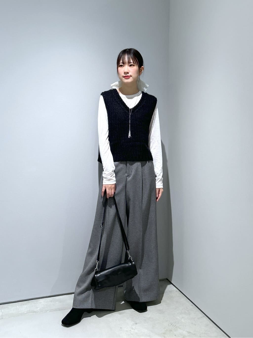 Renoさんの「INDIVI｜シグネチャーシアーロンT」を使ったコーディネート