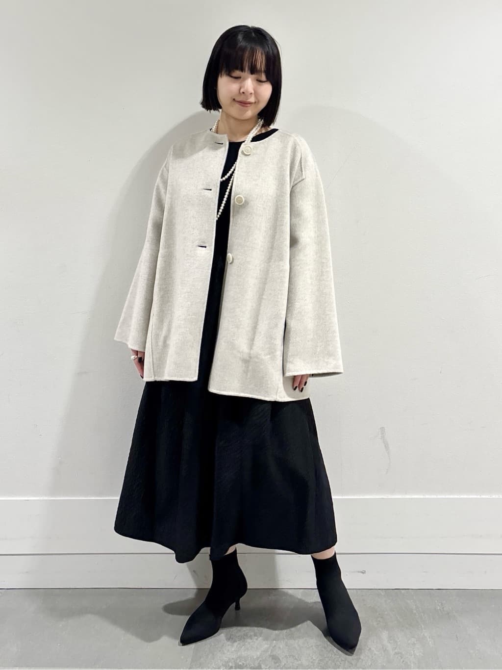 モエカさんの「UNTITLED｜【ミディ丈/軽やか】セミラグランリバー コート」を使ったコーディネート