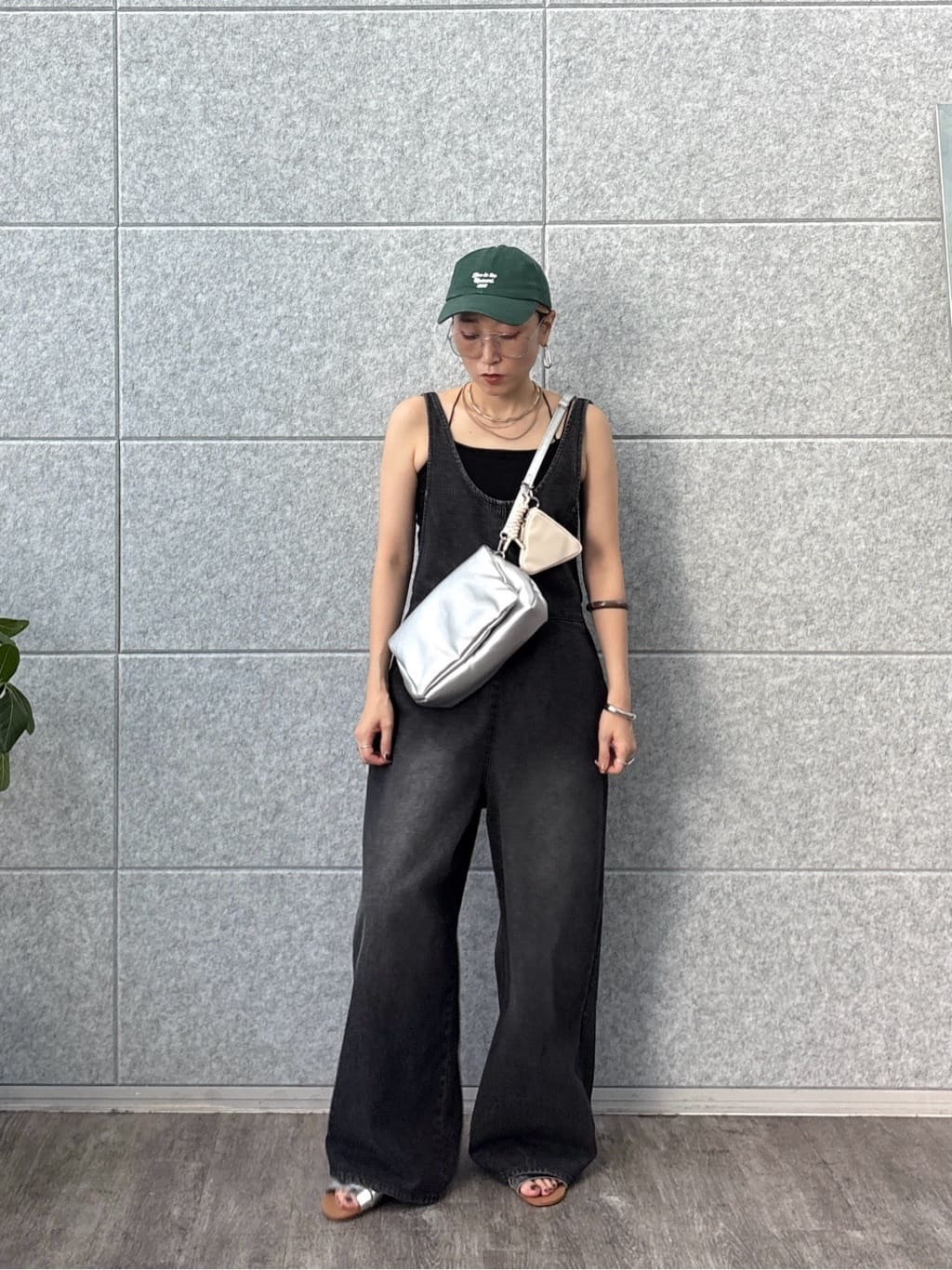 kotakiさんの「INDIVI｜デニムサロペット」を使ったコーディネート