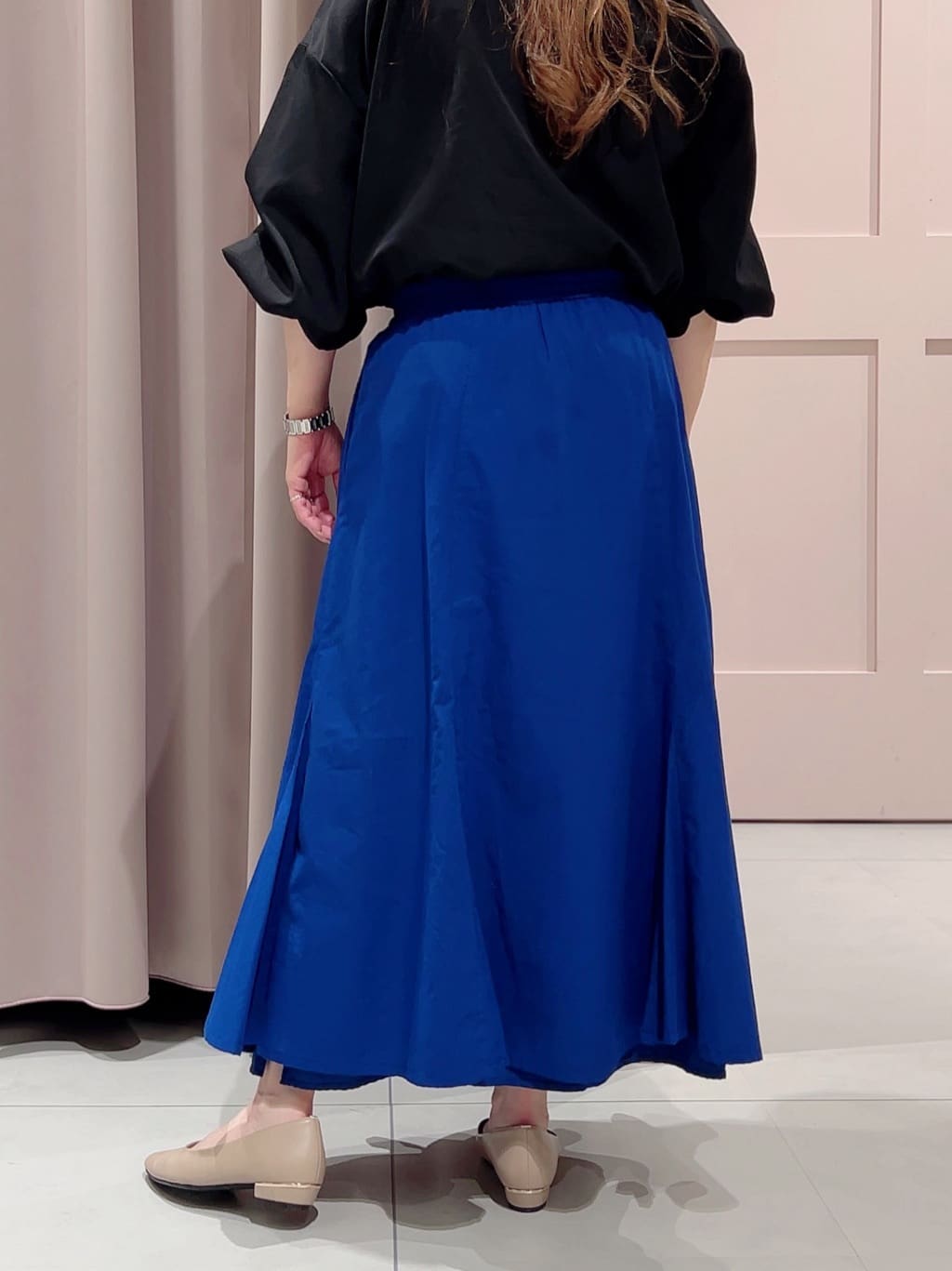 りえさんの「ESPERANZA｜《定番》晴雨兼用クッションフラットパンプス」を使ったコーディネート