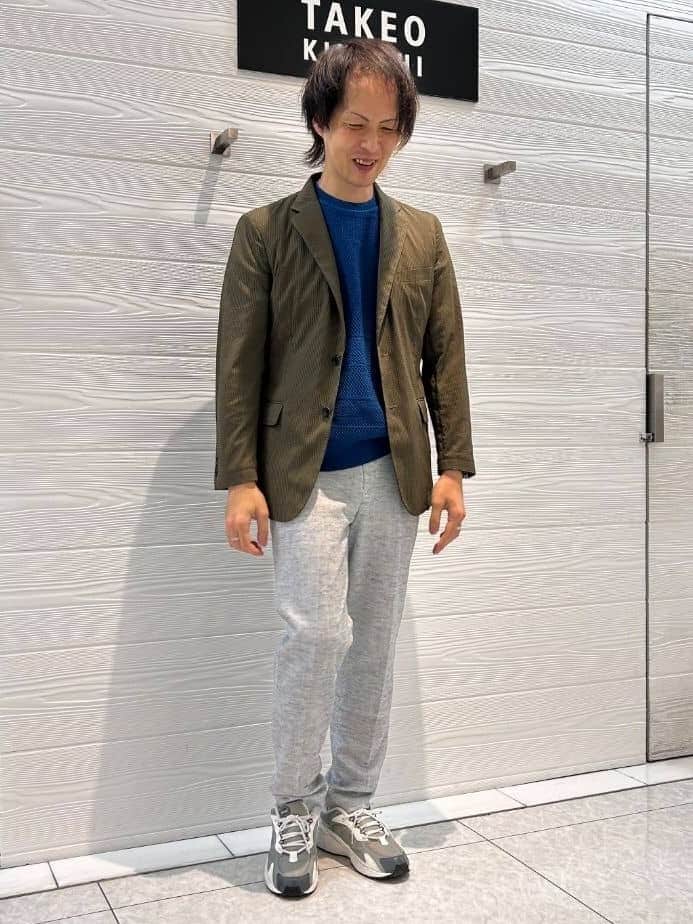 井出恭輔さんの「TAKEO KIKUCHI｜【尾州織】リネンブレンド メッシュパンツ」を使ったコーディネート