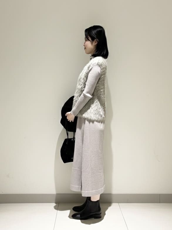 mayuさんの「Dessin｜ベロア巾着バッグ」を使ったコーディネート
