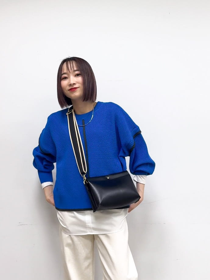 𝐜𝐡𝐢𝐤𝐚さんの「SHOO･LA･RUE｜【SHOO・LA・RUE DENIM】大人のきれいめカジュアルに デニムテーパードパンツ」を使ったコーディネート