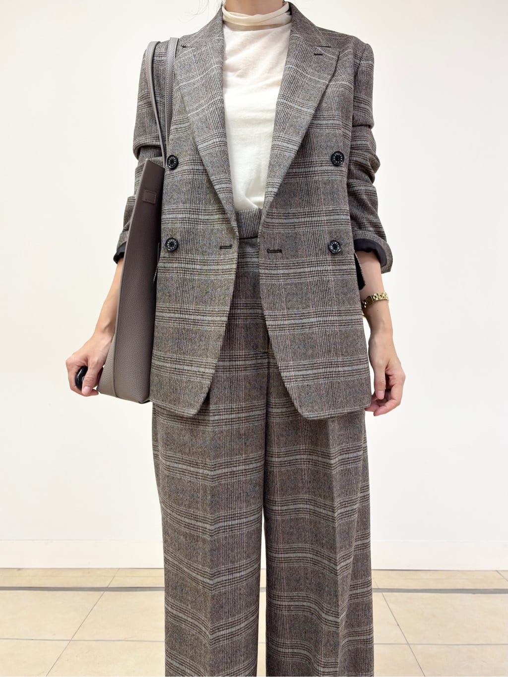YOKOTAさんの「DRESSTERIOR｜◆サキソニーグレンチェックジャケット」を使ったコーディネート