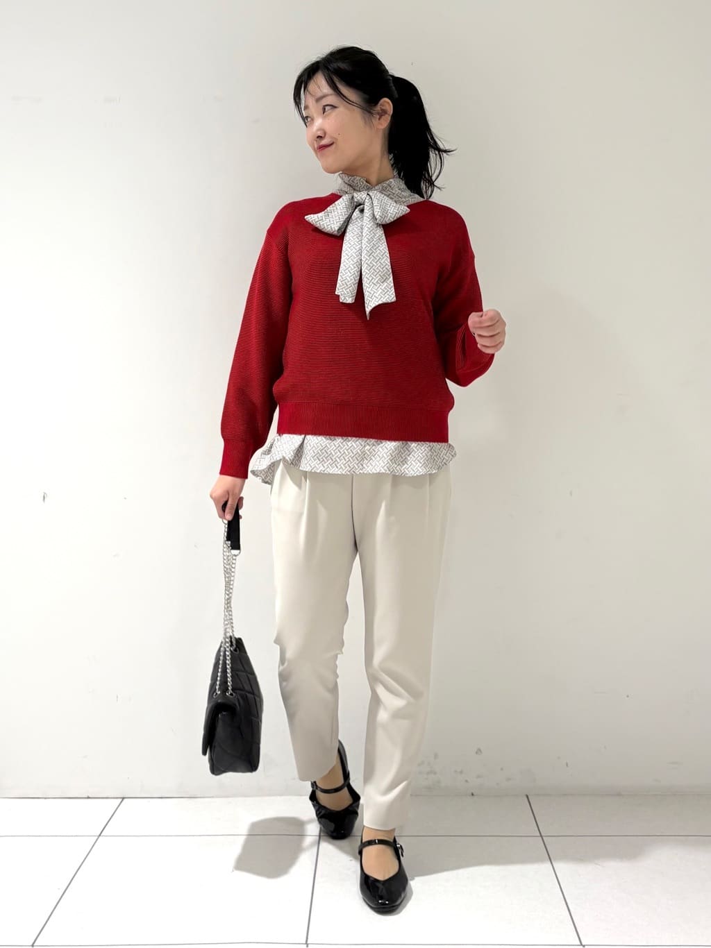 momokoさんの「INDIVI｜【軽量／ウール混】ライトフォルム ロングコート」を使ったコーディネート