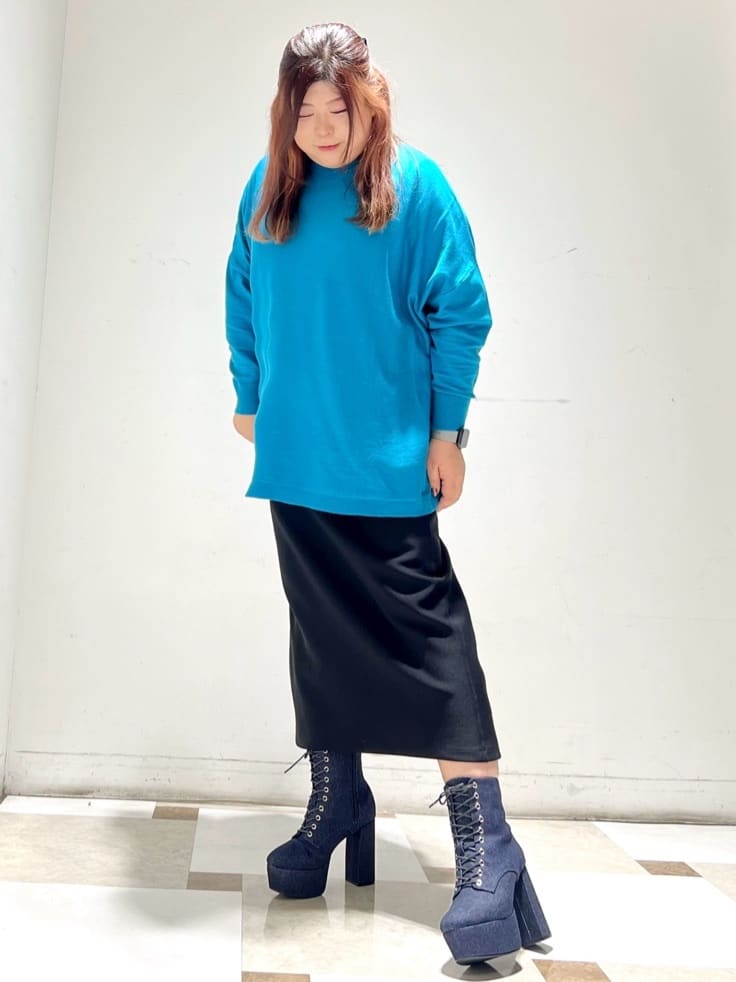 yumiさんの「ESPERANZA｜【ラク盛り／ショートブーツ】リピーター続出／脚長美脚　厚底レースアップブーツ」を使ったコーディネート