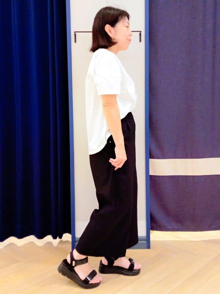 せきちゃんさんの「grove｜サマーハイパーストレッチワイドパンツ」を使ったコーディネート