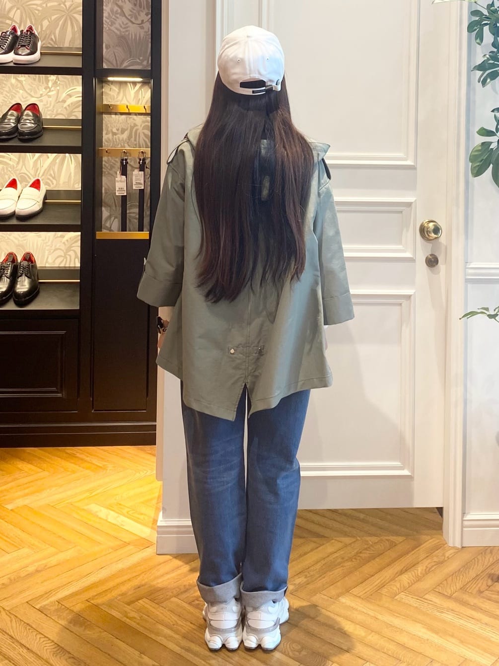 c.wさんの「DRESSTERIOR｜【ウォッシャブル】テーパードコンフォートデニム」を使ったコーディネート