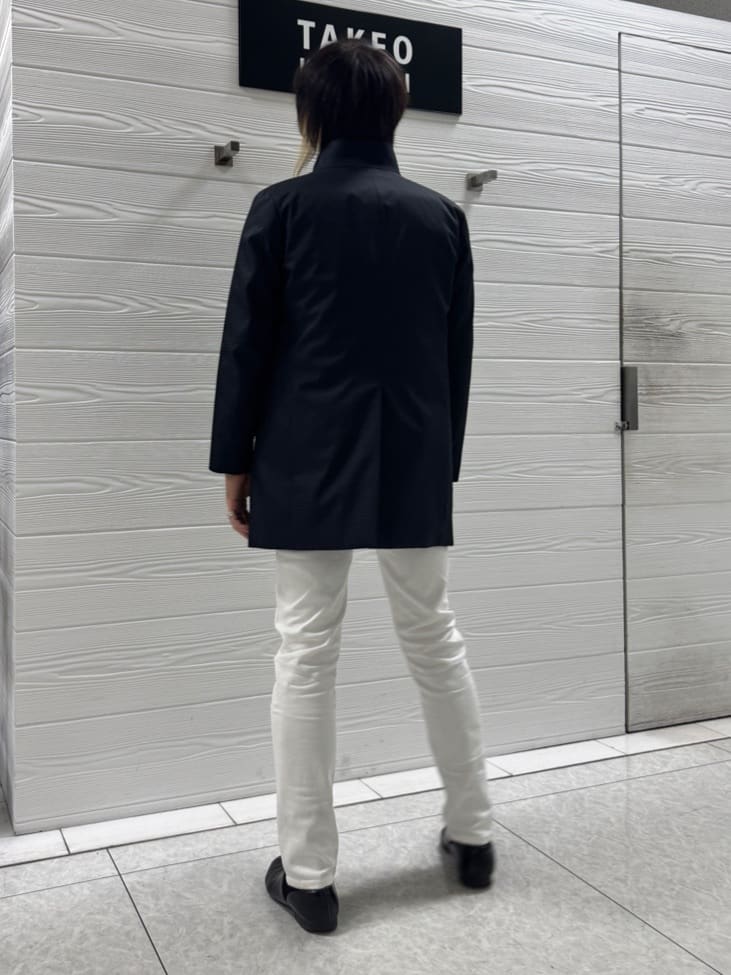 井出恭輔さんの「TAKEO KIKUCHI｜【Sサイズ～】ストレッチ デニム パンツ」を使ったコーディネート