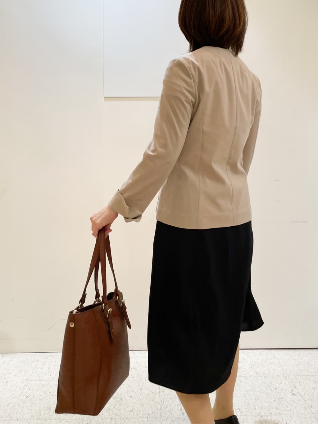 めいさんの「Reflect｜【一枚着で着映え◎／ジャケットのインナーにも】フロント開きブラウス」を使ったコーディネート