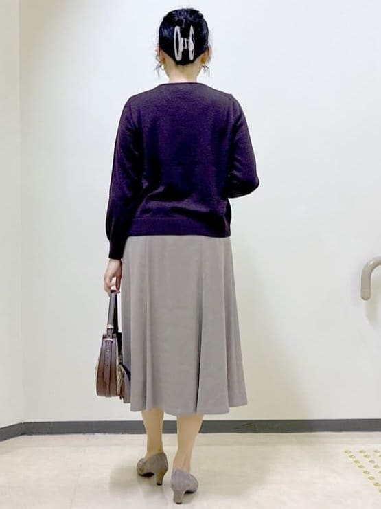  beni_gingerさんの「Reflect｜【通勤】スエードライクフレアスカート」を使ったコーディネート