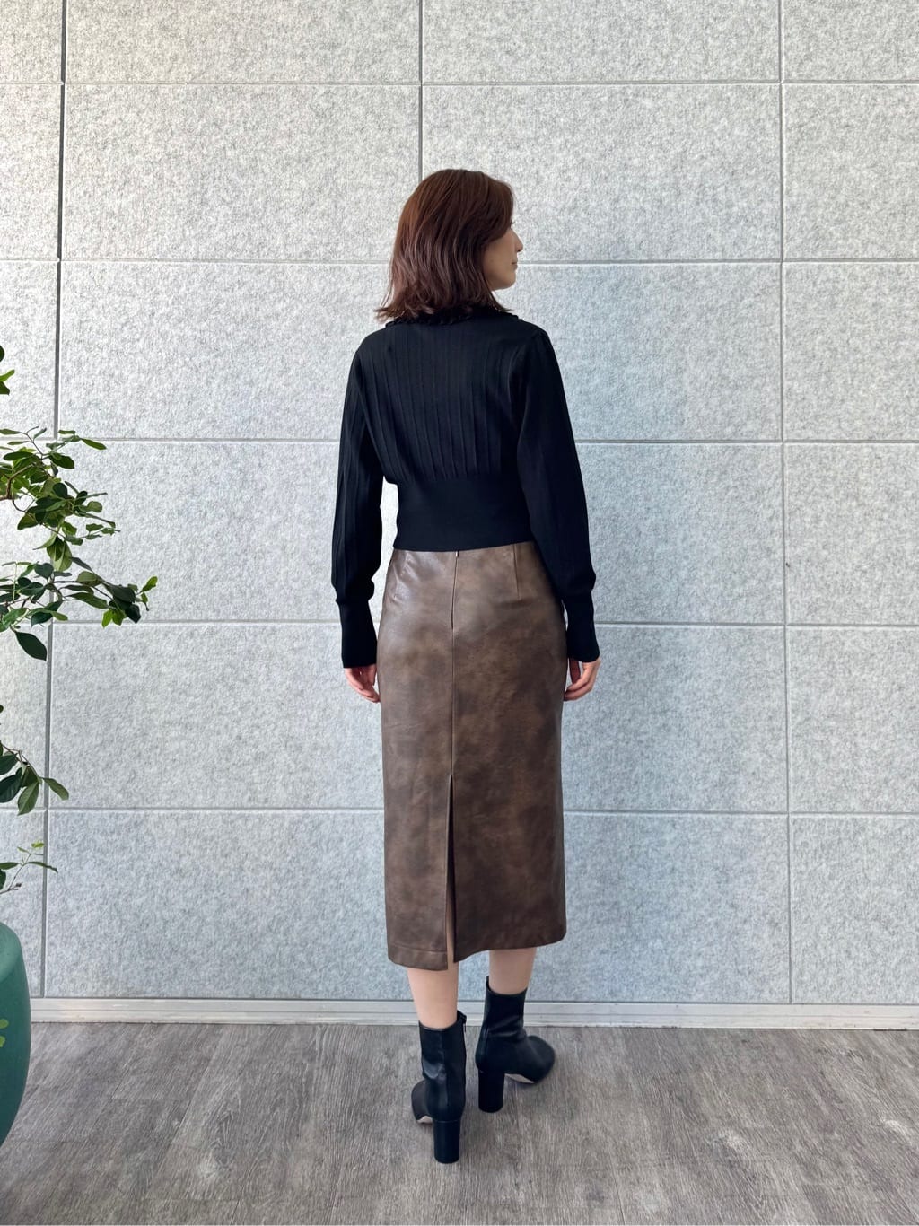 uchi__yamaさんの「CODE A｜garin sleek skirt」を使ったコーディネート