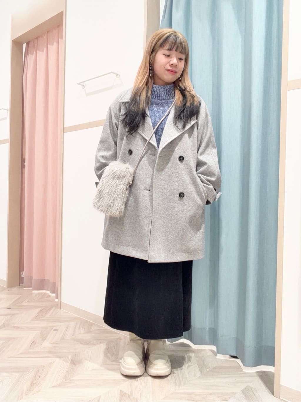 まちゃんなちゃんさんの「SHOO･LA･RUE｜【S-LL】Iラインできれい見え モール風ナロースカート」を使ったコーディネート