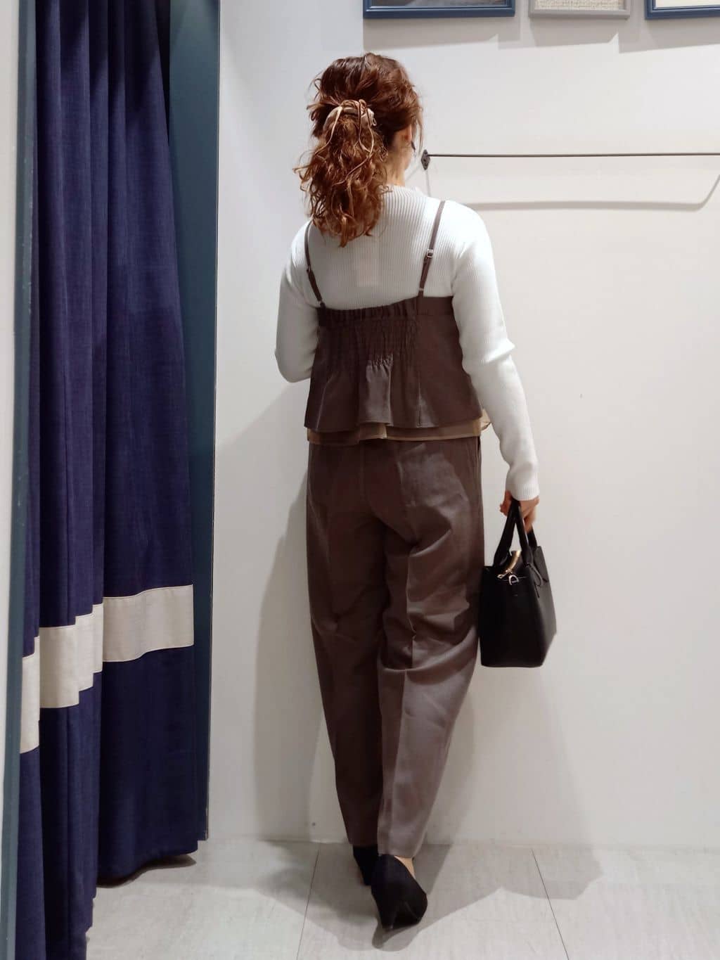 miiさんの「grove｜【2点SET/体型カバー】透け感とレイヤードで大人の遊び心を、ビスチェSET UP」を使ったコーディネート