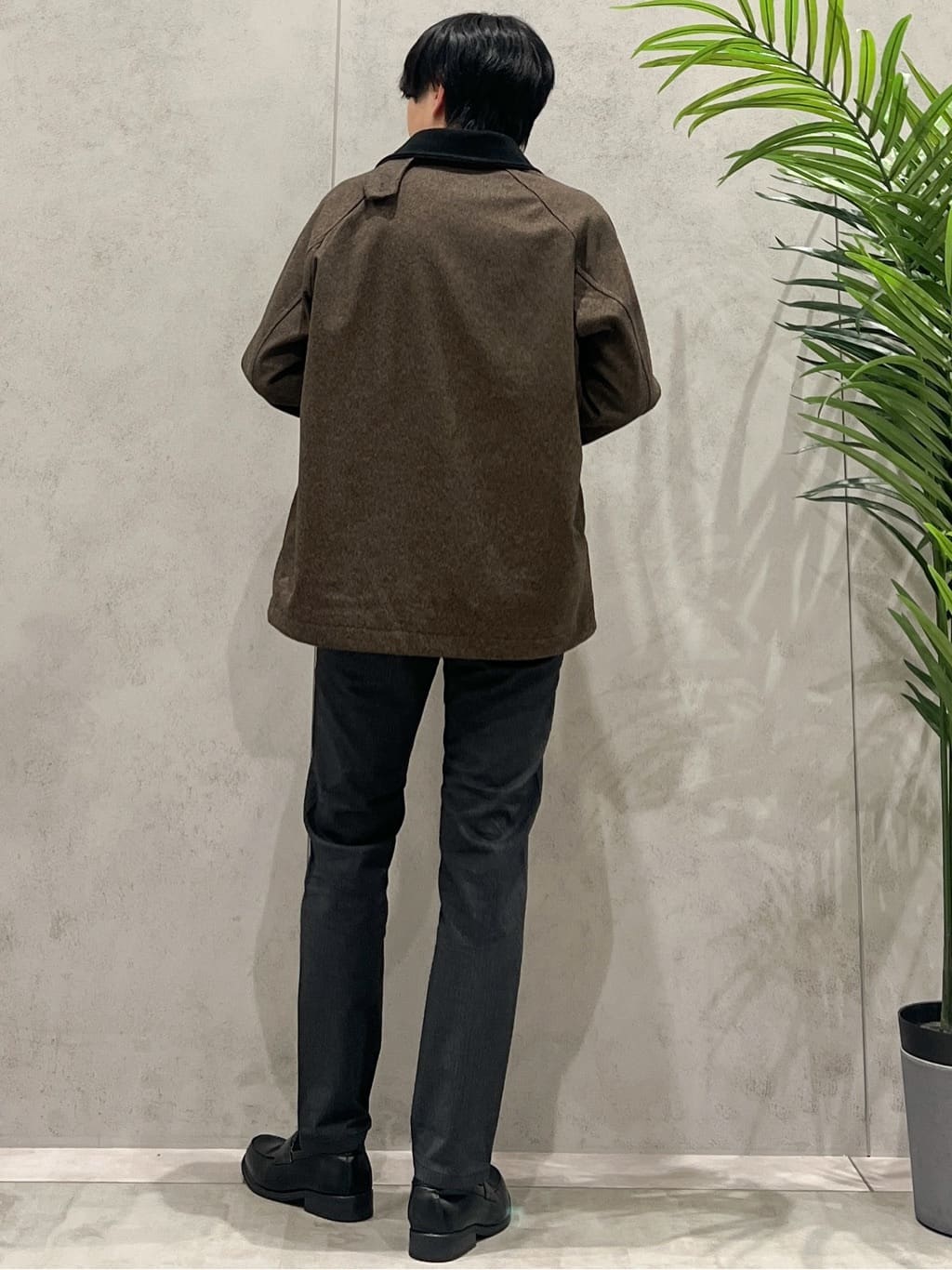 SHI-MAさんの「THE SHOP TK｜2通りの着こなしができる ウーリック デッキブルゾン」を使ったコーディネート