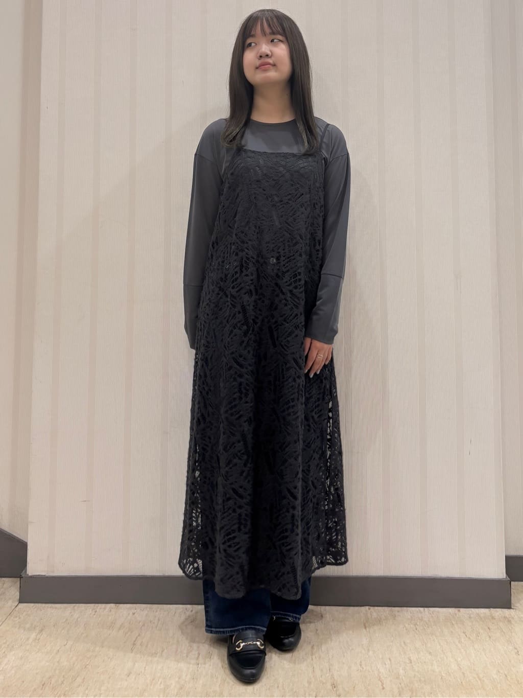 ちひさんの「INDIVI｜【褒められデニム】ワイドストレート デニムパンツ」を使ったコーディネート