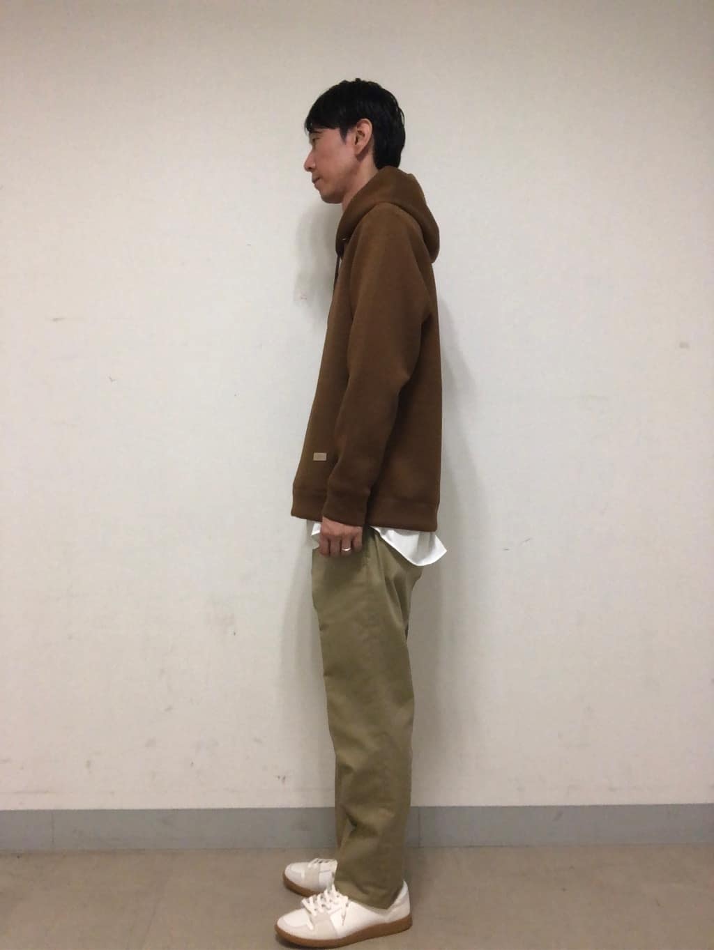 Miyazyさんの「TAKEO KIKUCHI｜【オフィスカジュアル対応】ドレス チノパンツ」を使ったコーディネート