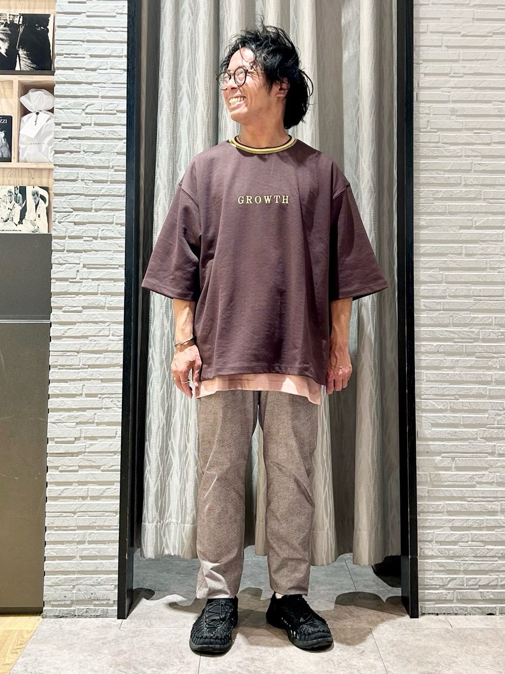KENJI Iさんの「THE SHOP TK｜スマートムーブメッシュバーズアイイージーパンツ　【軽量/洗濯機OK/セットアップ可】」を使ったコーディネート