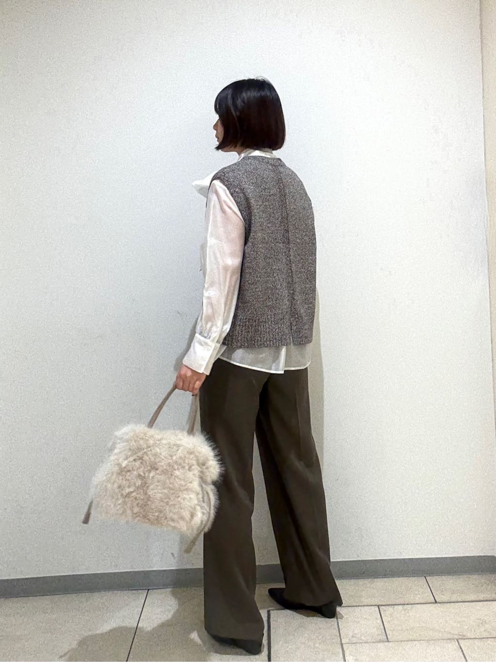 Itoさんの「UNTITLED｜【重ね着レイヤードに】杢調ニットベスト」を使ったコーディネート