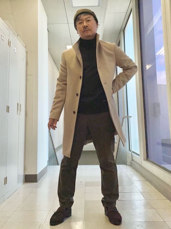 MAKOTO AIさんの「TAKEO KIKUCHI｜【ウールカシミヤブレンド】ビーバー調 スタンドカラー コート」を使ったコーディネート