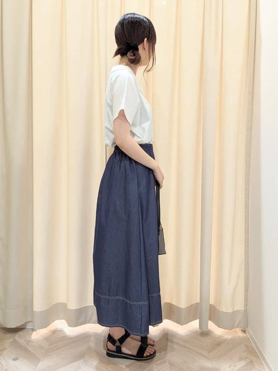 hinaさんの「SHOO･LA･RUE｜【S-LL】こだわりの襟バランスが大人かわいい ボックスシルエットトップス」を使ったコーディネート