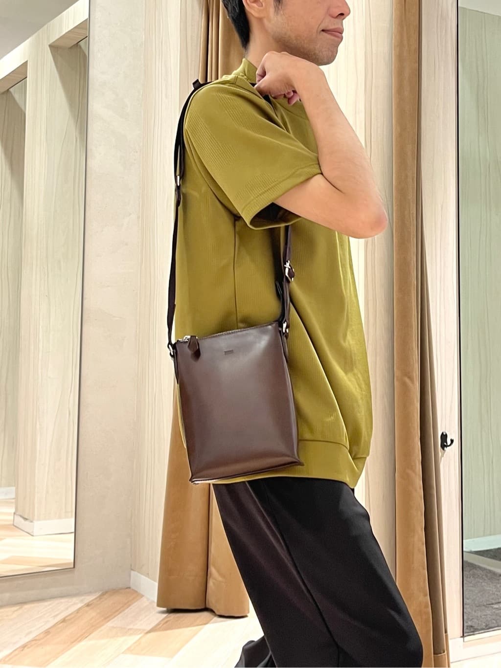 URAさんの「TAKEO KIKUCHI｜【COOL CITY WEAR】エアートール パンツ /接触冷感・通気性」を使ったコーディネート
