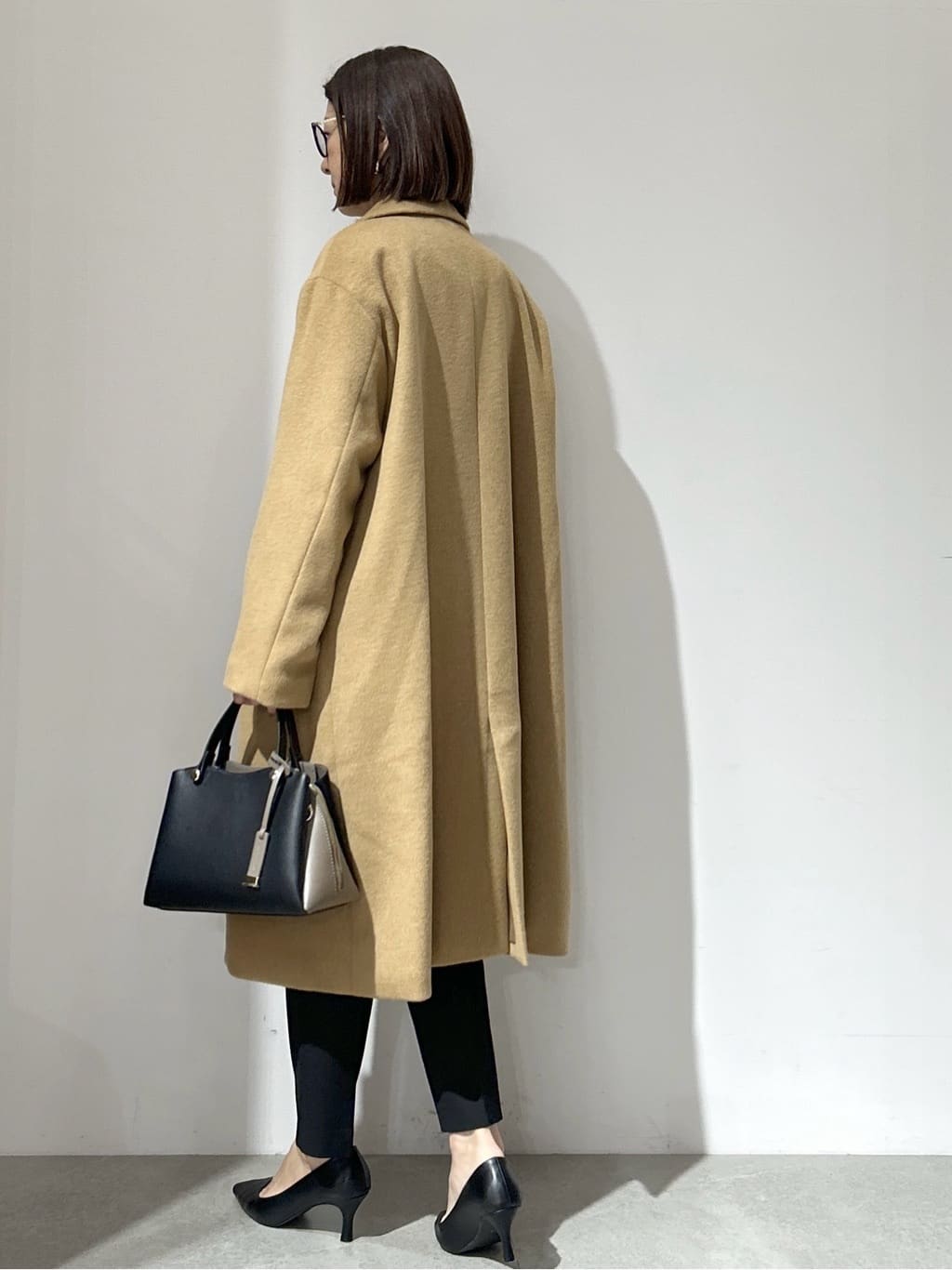 NAKAさんの「OPAQUE.CLIP｜カシミヤブレンドウールチェスターコート」を使ったコーディネート