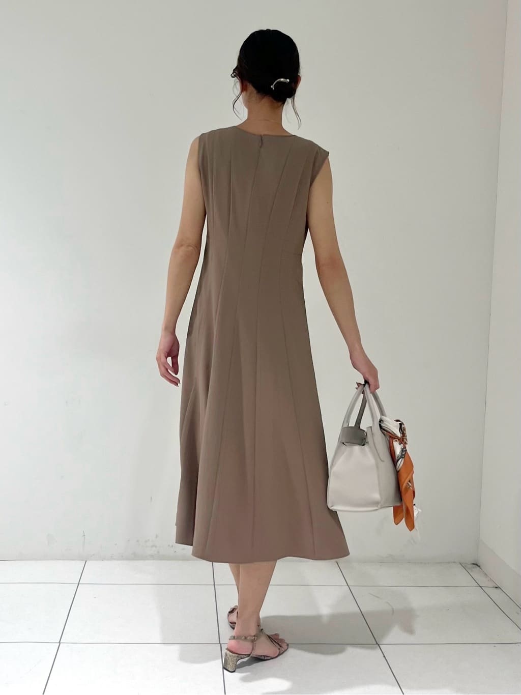 shioriさんの「INDIVI｜【軽く羽織れる！】ダブルジャケット」を使ったコーディネート
